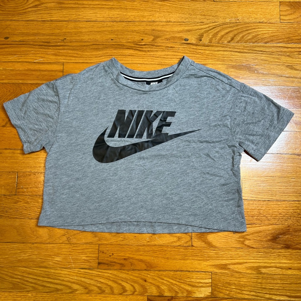 Nike Heather Gray T-Shirt with Black Logo